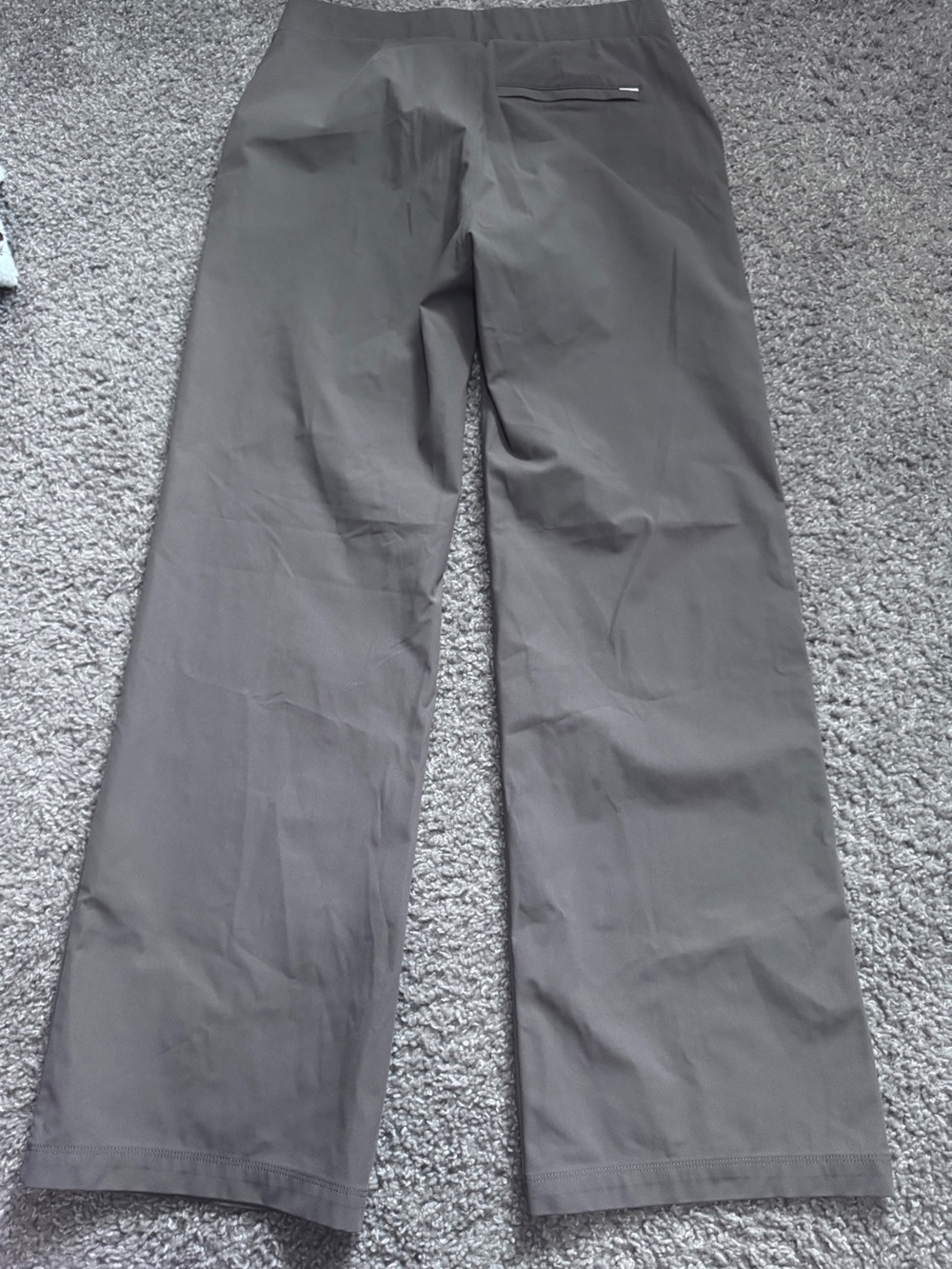 Vuori Women’s Gray Dress Pants with Front Creases-Medium - Picture 4 of 4